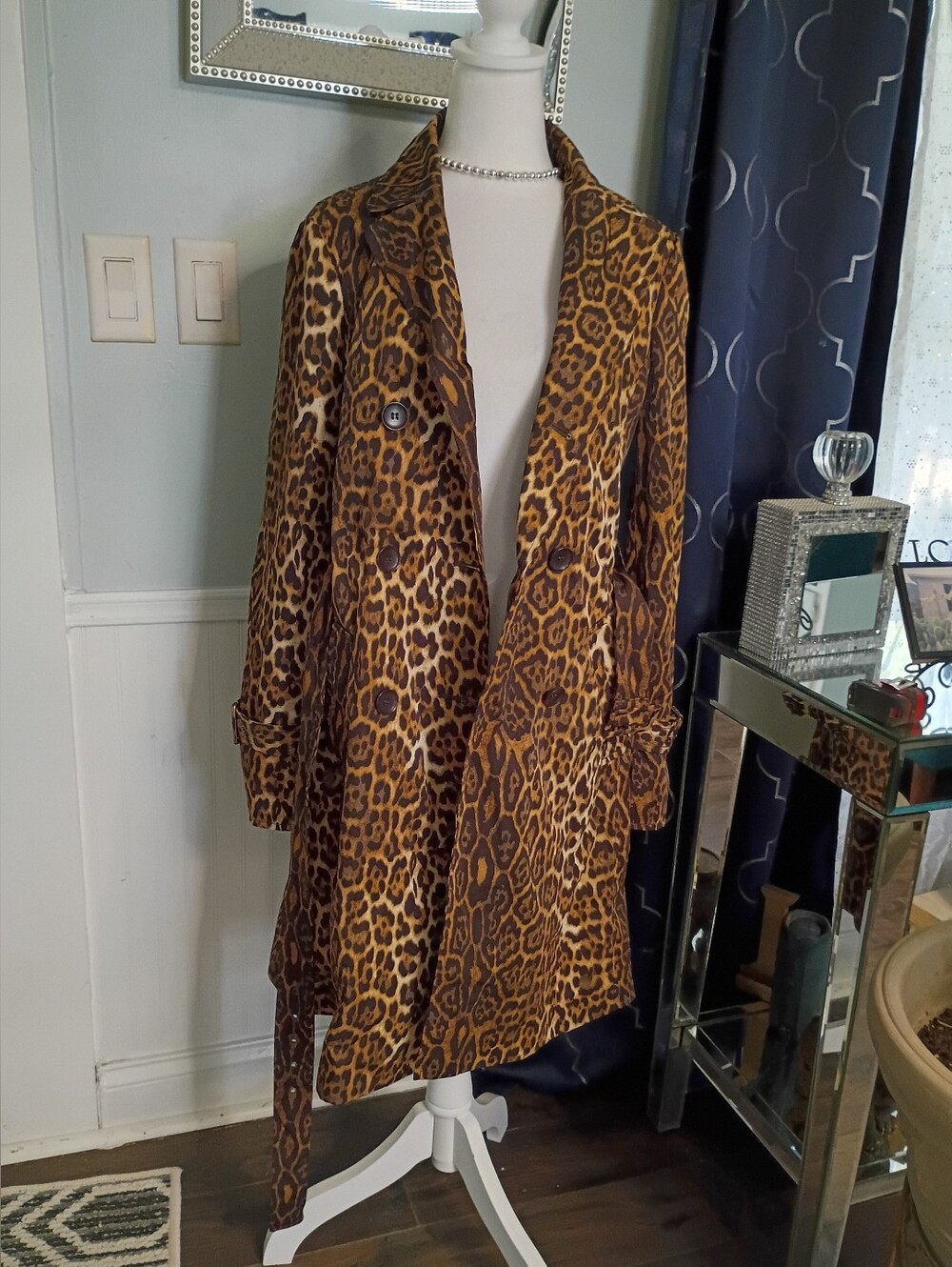 BCBGMaxAzria Leopard-Print Trench Coat in Brown and Black - Picture 13 of 16